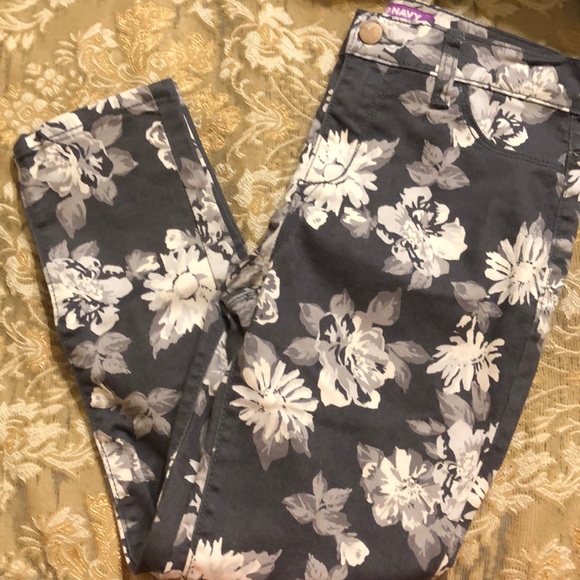 🦋3/$20 Old Navy size 12 floral jeggings - Picture 7 of 7